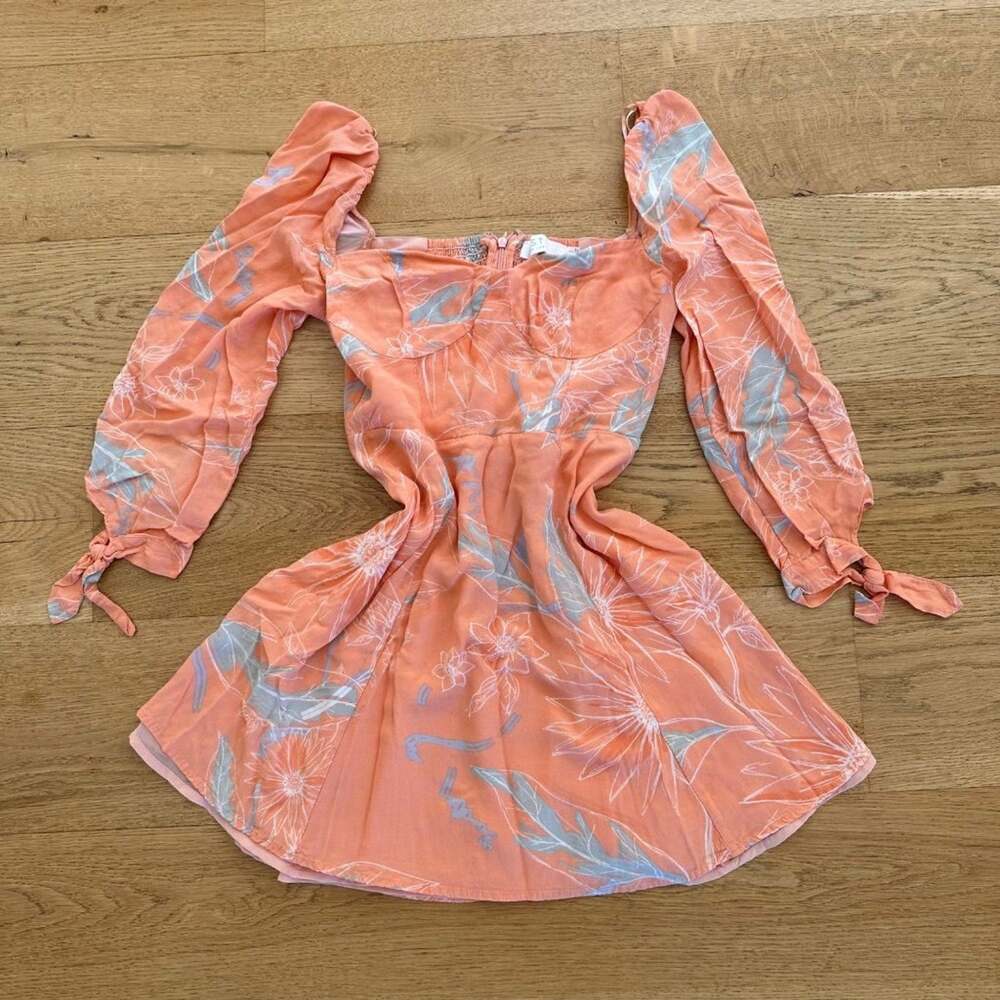 ASTR The Label - Windsor Sweetheart Neck Long Sleeve Mini Dress in Peach